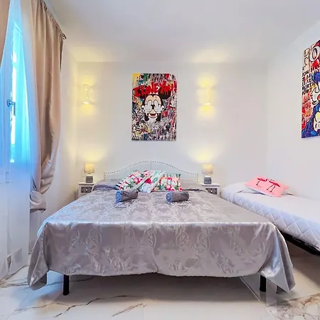 Apartment Modern Flat With Terrace For Large Families In